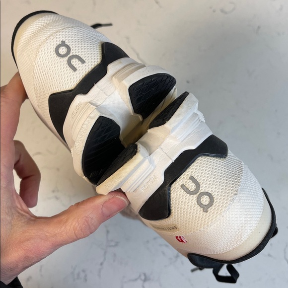 On Running Men's | Cloud X 4 Ivory & Black Athletic Shoes Size 9.5 - Picture 6 of 17